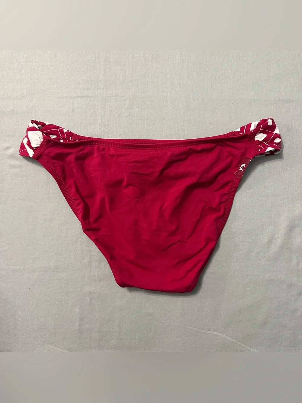 JAG Swimwear 2 Piece Tankini Medium Pink Red White Geometric Halter Top Bikini